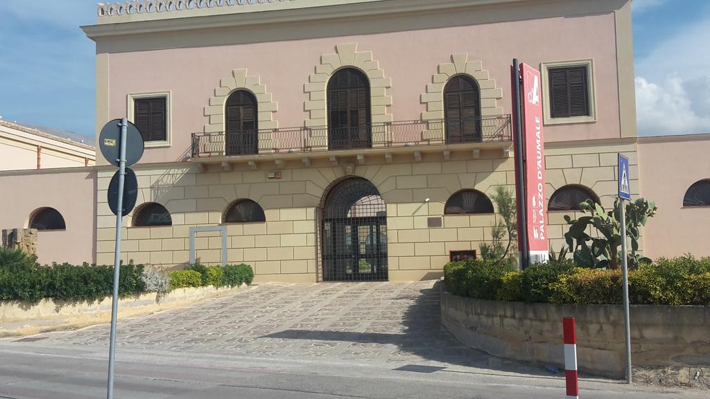 מלון טראסיני Palazzo Graziano מראה חיצוני תמונה