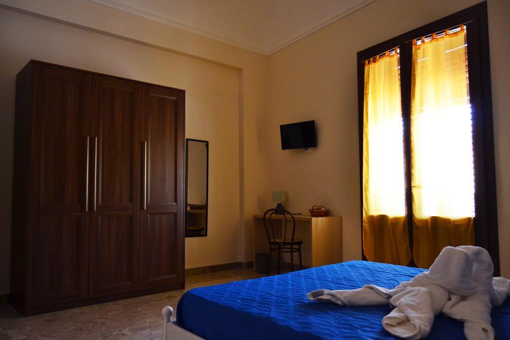מלון טראסיני Palazzo Graziano מראה חיצוני תמונה