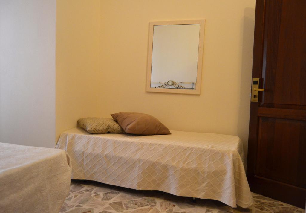 מלון טראסיני Palazzo Graziano מראה חיצוני תמונה